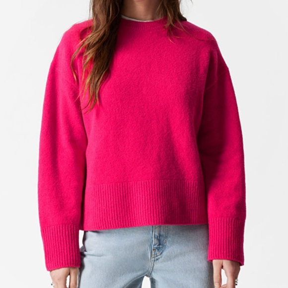 & Other Stories Sweater Relaxed Fit Knitted Cerise Pink Long Sleeve Turtleneck - Picture 1 of 5